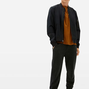 Blouson d'aviateur léger en polyester pour hommes blouson aviateur à col montant avec fermeture éclair et logo personnalisé pour l'hiver pour hommes - Product Image 3