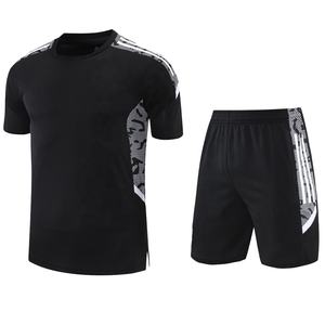 ขายส่งผู้ชายระเหิดพิมพ์เสื้อฟุตบอลและกางเกงขาสั้นชุดฟุตบอลเยาวชนชุดสวมใส่การออกแบบที่กําหนดเอง - Product Image 1