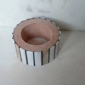 ARTWORK MAESTRO Anneau de serviette en bois et nacre de coquillage motif lay - artisanat indien - Product Image 4