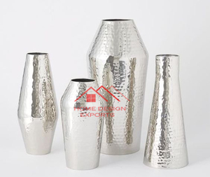 Jarrón de Flores de Metal con Diseño Martillado y Acabado Antiguo para Decoración del Hogar y Decoración de Pisos de Salones de Boda - Product Image 3