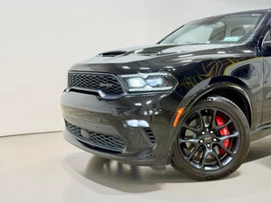 รถใหม่มาแรงประจำปี 2022 Durango Srt 392 Awd เครื่องยนต์เทอร์โบพร้อมคุณสมบัติระดับพรีเมียม - Product Image 3