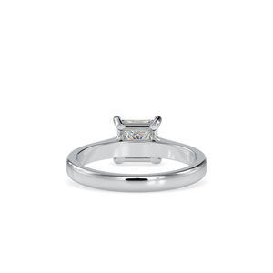 Bague de fiançailles en diamant cultivé en laboratoire de taille princesse plaquée argent pour l'anniversaire des femmes fabriquée à la main en Inde. - Product Image 4