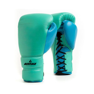 Gants de boxe de qualité supérieure avec une position confortable des mains, rembourrage uniforme et design stable - Product Image 3