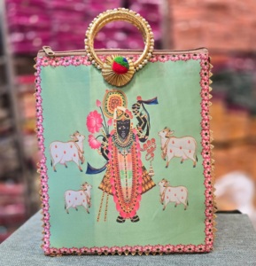 Nouvel Arrivage Vintage Fashion Shrinath Ji Sac à Bandoulière pour Kirtan Festivals Mariages Célébrations Traditionnelles Dame Robe Vente en Gros - Product Image 3