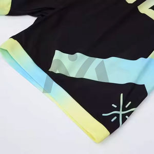 Wade Mesh personnalisé pour hommes en noir uni avec cordon de serrage à la taille courte, séchage rapide et léger Fitness Running Shorts pour hommes - Product Image 4