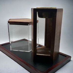 Quemador de Incienso Árabe de Lujo, Oud Bakhoor, Caja de Incienso Hecha a Mano de Madera y Acrílico con Incensario de Metal Dorado y Bandeja Base Decorativa - Product Image 3