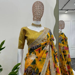 Saree en soie Tibby en tissu lourd avec chemisier avec fil et travail de séquence et travail imprimé numérique - Product Image 1