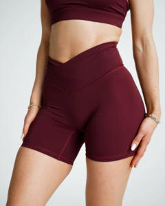 Pantalones cortos de cintura en V sin costuras altamente duraderos para mujer Pantalones cortos de Yoga de compresión a prueba de sentadillas Marca personalizada disponible - Product Image 3