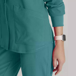Chaqueta médica para mujer, chaqueta de uniforme profesional de tela ligera transpirable personalizable para clínicas, hospitales y personal de spa - Product Image 2