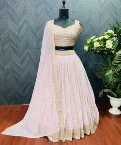 Fabuleux Look riche réception moderne porter Net broderie travail beau bébé rose couleur exclusif Choli pour les femmes indiennes vêtement - Product Image 1