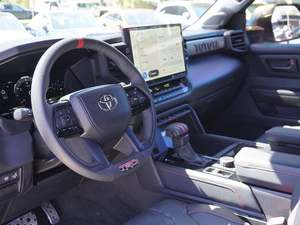 Usado 2024 para camioneta pickup Pro Hybrid HV CrewMax 4WD 301-400km rango 250-300kW potencia 50-70kWh batería para exportación - Product Image 3