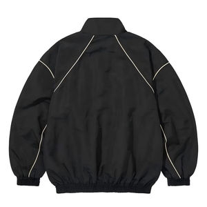 Veste imperméable de course à pied sportive personnalisée avec passepoil réfléchissant Vestes coupe-vent zippées en nylon froissé légère personnalisées pour hommes - Product Image 2