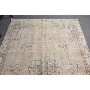 Vintage Turkish <b>Rug</b> 5.3x8.2 ft (163x250 cm), Brown Gray <b>Check</b> <b>Rug</b> - Product Image 4
