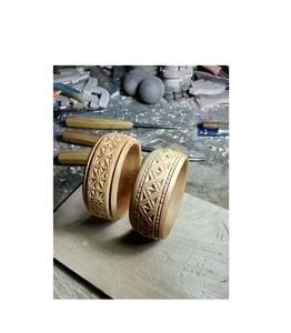 Rond de serviette en bois sculpté unique pour centre de table de salle à manger fêtes de mariage décoration d'inspiration ferme rustique - Product Image 4