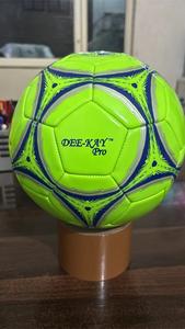 Exportador Indio de Balones de Fútbol de PVC de la Mejor Calidad para Interiores y Exteriores, Tamaño 5, Balón Deportivo para Adolescentes y Adultos, Balón de Fútbol para Entrenamiento - Product Image 4