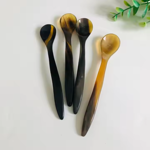 Cuillère de luxe au yaourt biologique à la demande chaude pour la vaisselle à thé et la vaisselle Cuillères en corne de buffle du Vietnam par l'artisanat en croissant - Product Image 2