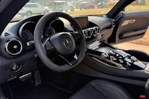 MERCEDES-AMG GT C Coupé 2019 MÁS VENDIDO ~5,700 Millas, V8 Biturbo, Dirección en el Eje Trasero, Sin Modificar - Product Image 4