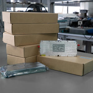 Amplificatore di Potenza per Trasmettitore TV Bande UHF/VHF Amplificatore di Potenza RF 300-2000MHz 50W 300W-1000W per Stazioni Radio - Product Image 1