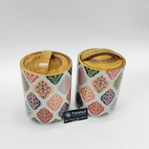 Pot de fruits secs imprimé en bois émaillé fabriqué à la main avec couvercle hermétique et poignée incurvée tradebyd - Product Image 5