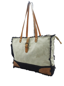 กระเป๋าผ้าแคนวาสแบบมีขอบหยักทำด้วยมือทำมือพร้อมกระเป๋าเน้นหนังสำหรับใส่ทุกวันและการเดินทางกระเป๋าผ้าใบทำมือแบบมีสไตล์ - Product Image 5