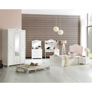 Juego de dormitorio europeo Daisy Young para niñas con cama individual, armario, escritorio, tocador y más de 5 cajones - Product Image 1