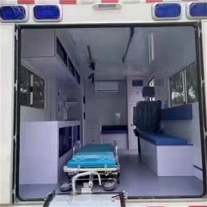 Ambulance tout-terrain diesel d'occasion 4x4 à transmission intégrale permanente, véhicule de secours d'urgence à transmission automatique - Product Image 5