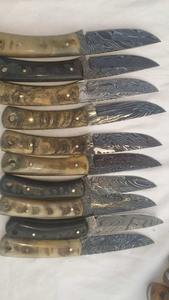 Cuchillo de Desollado de Caza de Grado Industrial Bushcraft, OEM, Hoja Fija de Acero de Damasco, Mangos de Cuerno de Carnero, Hueso y Madera - Product Image 3