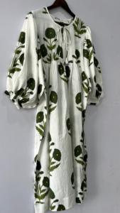 Kyra ชุดเดรสมิดิพิมพ์ลายดอกไม้สีเขียวสำหรับผู้หญิง, ชุดเดรสมิดิแบบทางการสไตล์โบฮีเมียนเสื้อคลุมสั้นผ้าฝ้าย100% ของขวัญที่สมบูรณ์แบบสำหรับคนที่คุณรัก - Product Image 6