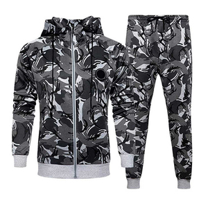 Ensemble de survêtement pour homme avec sweat à capuche à fermeture éclair à manches longues et pantalon de survêtement imprimé camouflage, pour la salle de sport et l'entraînement - Product Image 1