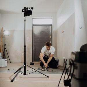 Trépied professionnel SCANGRIP pour audio, vidéo et éclairage, hauteur réglable de 1,06 m à 2 m - Product Image 4