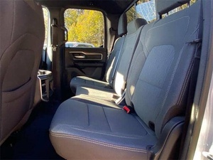 2022 ramm 1500แตรใหญ่ใช้เครื่องยนต์เทอร์โบ FWD ขับเบาะหนังสีดำภายในพวงมาลัยซ้ายแตร - Product Image 3