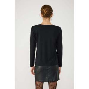 Blusa de Manga Larga con Cuello en V - Product Image 6