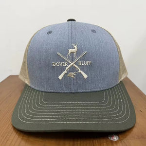 Casquette sport structurée brodée à 6 panneaux au design personnalisable, style streetwear sportif et vintage, fabriqué au Vietnam fournisseur - Product Image 1