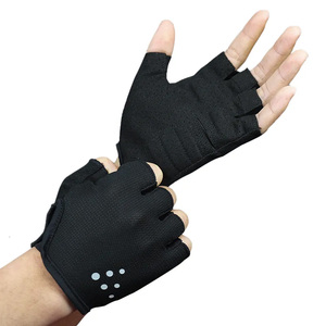 Gants de cyclisme demi-doigt sur mesure Gants respirants légers pour l'entraînement sportif Gym équitation et fitness en plein air - Product Image 1