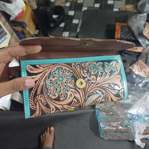 Best Seller Cartera de piel de vaca Monedero occidental Cartera de piel de vaca de alta calidad Cartera occidental de cuero mecanizado a mano - Product Image 3