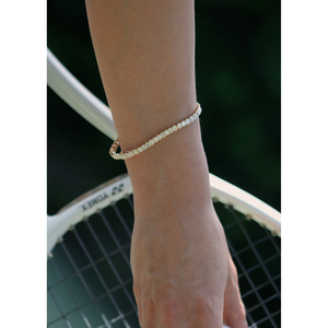 Pulsera de tenis Venus Fashion con elegante diseño de bisel - Product Image 3