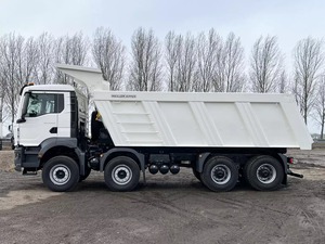 ( J) OFERTA AL POR MAYOR Camión Volquete 8x4 2023 ( USADO ) - Product Image 1