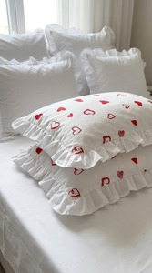 Funda de Almohada Decorativa de Algodón con Volantes en Forma de Corazón, 50x70 cm, Tejida, Moderna, con Cierre de Cremallera, Suave, Transpirable, Duradera y Personalizable - Product Image 3
