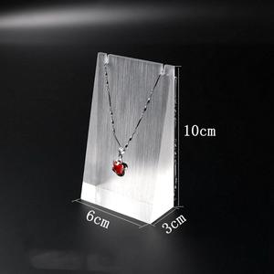 Expositor de Collares de Primera Calidad |   Elegante Exhibidor de Joyería de Acrílico para Tiendas Minoristas, Salas de Exhibición y Mostradores - Product Image 2