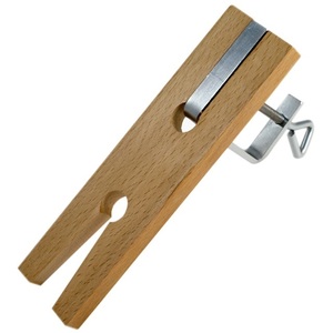 Goupille de banc en bois dur fin avec pince tenir sur le bord d'une table ou d'un banc et utilisé pour remplir, scier et percer - Product Image 2
