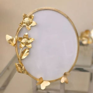 Cadre photo ovale de forme élégante en métal de haute qualité plaqué or avec des feuilles de Ginkgo, pour la décoration de la maison, prix impressionnant - Product Image 1