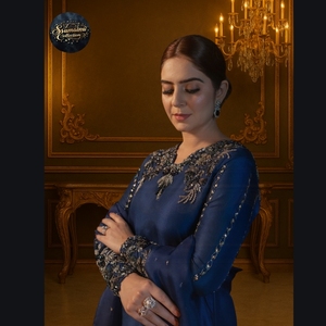 Anarkali ชุดปาร์ตี้ที่ออกแบบอย่างพิถีพิถันความสวยงามแบบศูนย์รวมที่หรูหราสำหรับโอกาสพิเศษงานปักที่สลับซับซ้อน - Product Image 5