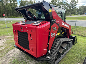 Chargeuse compacte sur chenilles Yanmar TL75VS, moteur diesel, rouge, haute efficacité - Product Image 3