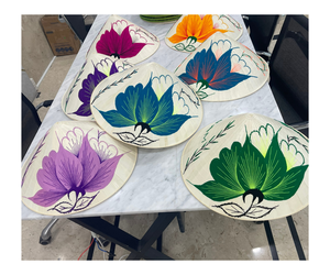 Sombrero cónico de Vietnam 100% NATURAL Non La-VIETNAM NON LA-Bordado según el patrón solicitado - Product Image 1