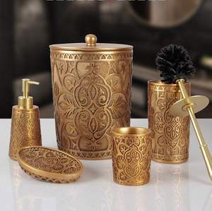 Ensemble de salle de bain minimaliste en métal, accessoires de maison modernes et propres, porte-serviettes, porte-savon, porte-brosse à dents, organisateur de rangement design - Product Image 4