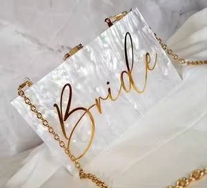 Dernier modèle de sac à main en résine pour femmes Sac à main Embrayage à la mode Fête Mariage par Crescent Crafts - Product Image 1