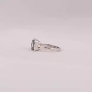 Anillo único de propuesta de oro sólido de 14kt para mujer con un diamante de laboratorio verde y anillos de diamantes finos de piedra de corte radiante de corazón - Product Image 3