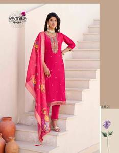 Bas Kurti scintillant élégant et unique avec la collection Dupatta adapté aux vêtements décontractés et de fête avec un tissu confortable - Product Image 2