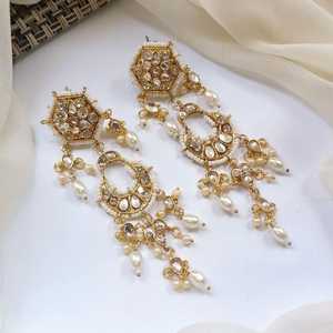 Kundan Dulhan Set Boucles d'oreilles multicolores pour femmes et filles pour les fêtes et les cadeaux - Product Image 6