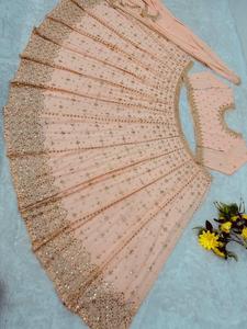 Ropa de fiesta rosa claro Faux Georgette bordado y trabajo de secuencia Lehenga y Choli con borde de encaje de cuatro lados pesado Dupatta - Product Image 5